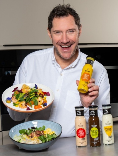 Salatdressings: Fernsehkoch Mirko Reeh wird Markenbotschafter von Mr. Lowcarb -